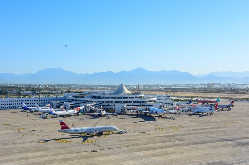 File:Antalya Airport Terminal 2.jpg
